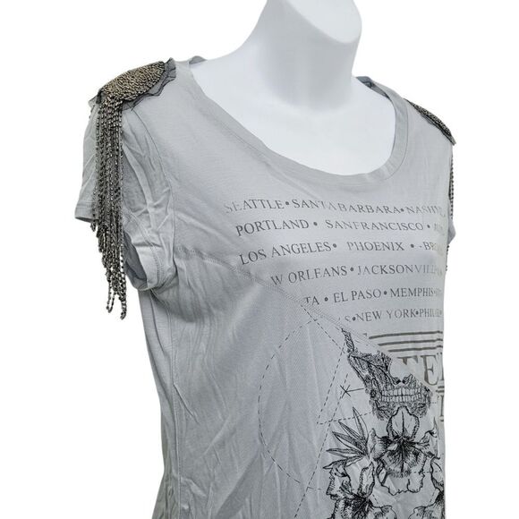 2/$20 Guess Top Fashion Grey Top Blouse Size: Small - Picture 3 of 9